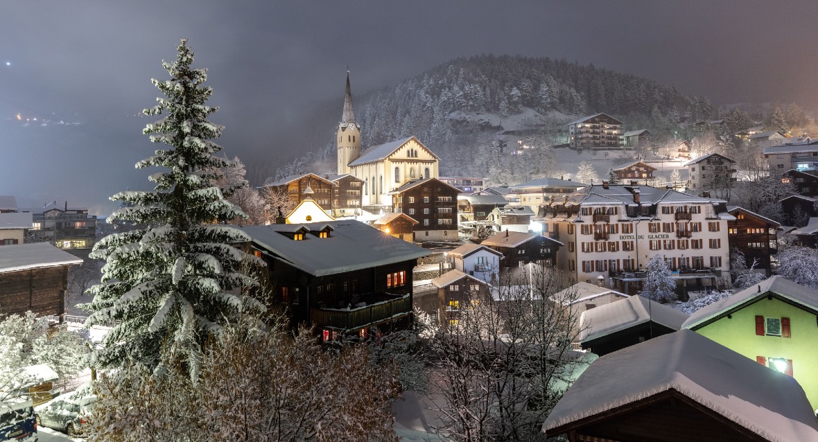 Easy access to Aletsch Arena from the village of Fiesch © Ultimate-Ski.com