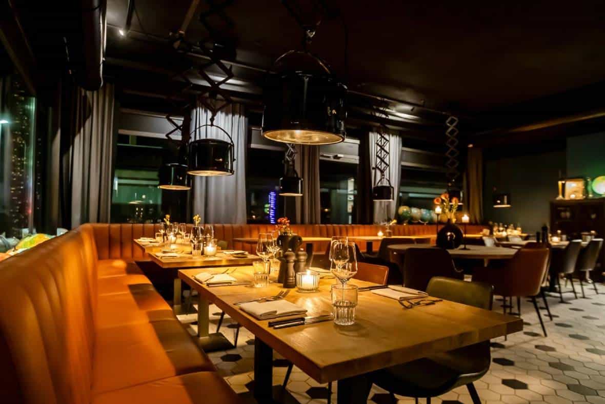 Arosa_Apres-Ski_Restaurant_Esszimmer © Arosa Tourismus Chillipictures