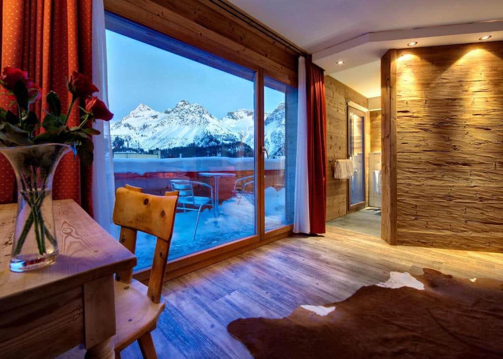 Updated guest rooms at Arosa Vetter Hotel
