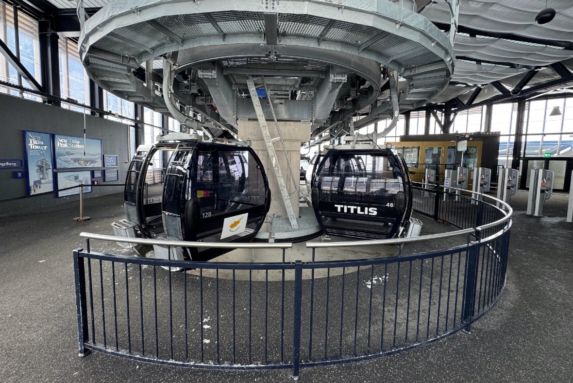 Engelberg Titlis Gondola Lift © Ultimate-Ski.com