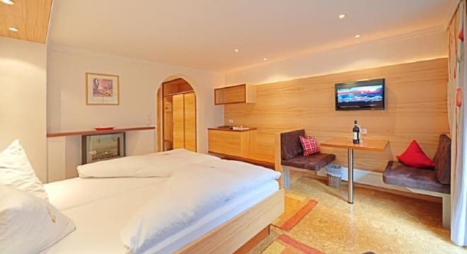 Hotel Arnika Ischgl Bedroom