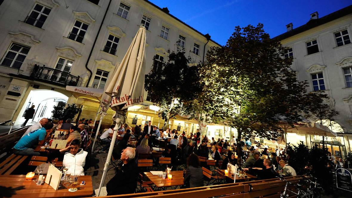 Stiftskeller beer keller and beer garden in the Altstadt Innsbruck