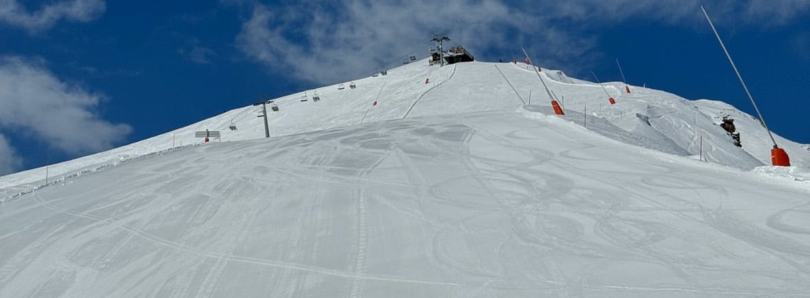 Skiing in Zinal-Intermediate Skiing © Ultimate-Ski.com