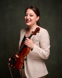 Milena Petković, violin